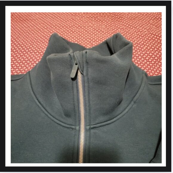Lululemon pullover - Picture 5 of 6